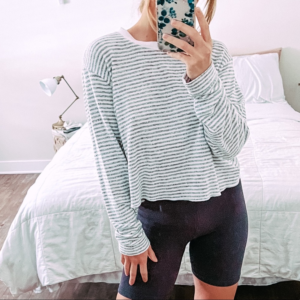 Soft stripped long sleeve tee
